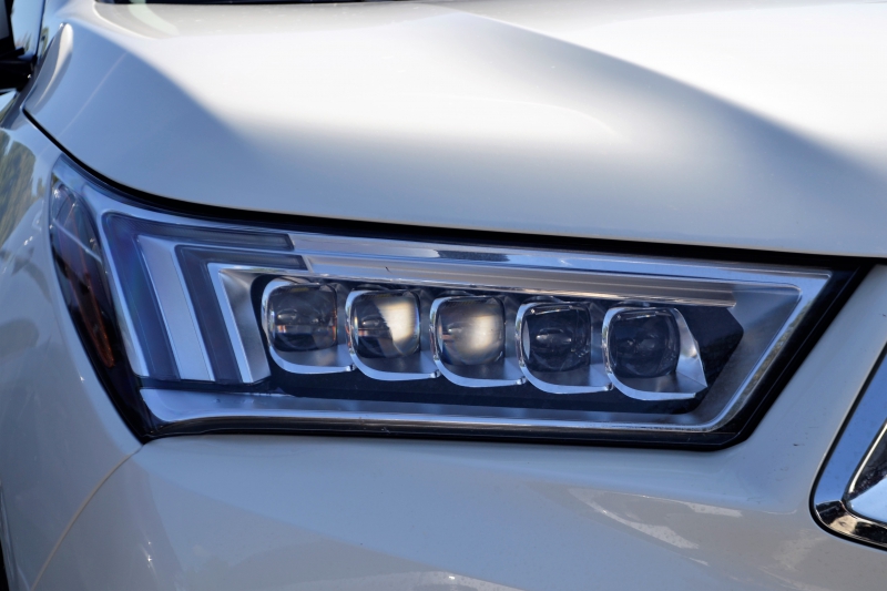 automobile-TOUDON-min_acura-headlamp-2834131